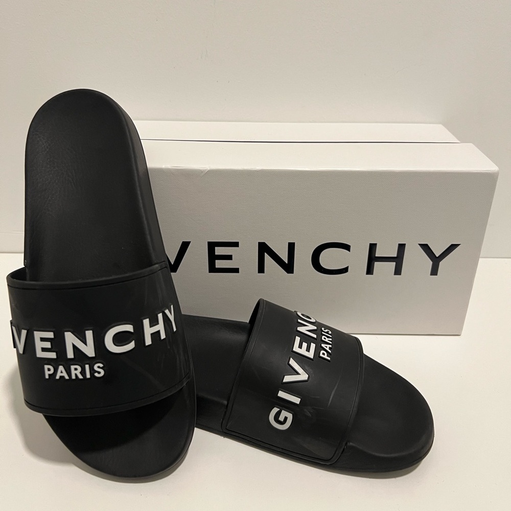 Givenchy Paris Flat Sandals Slides